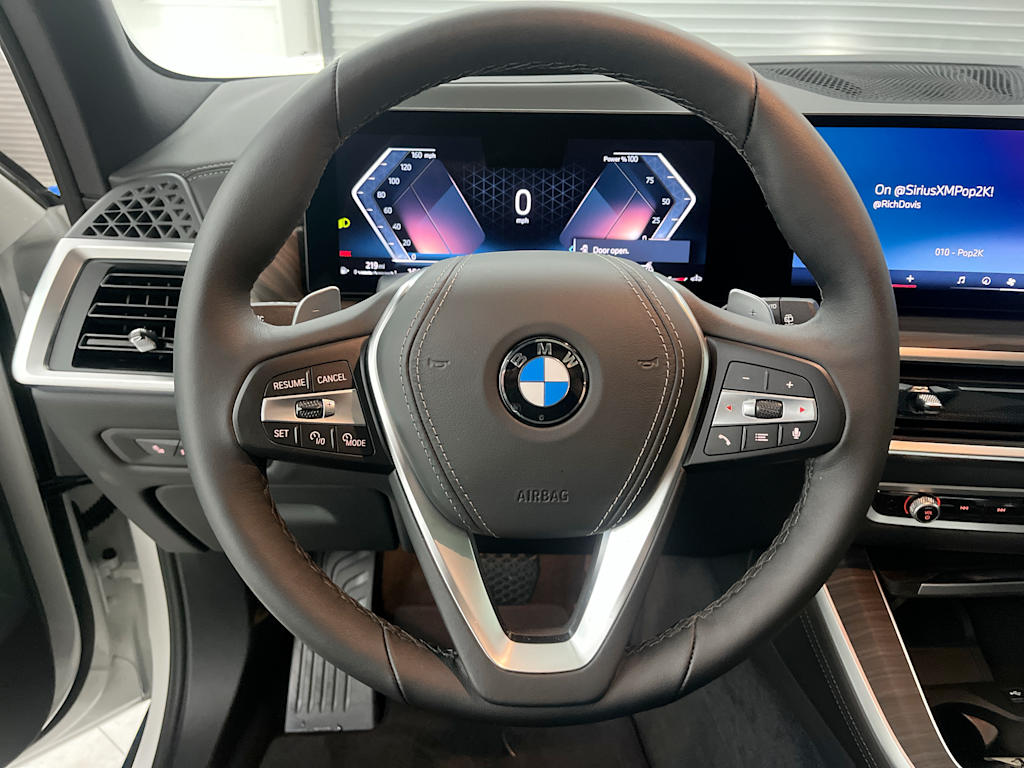 Thumbnail: 2026 BMW X5 - 13