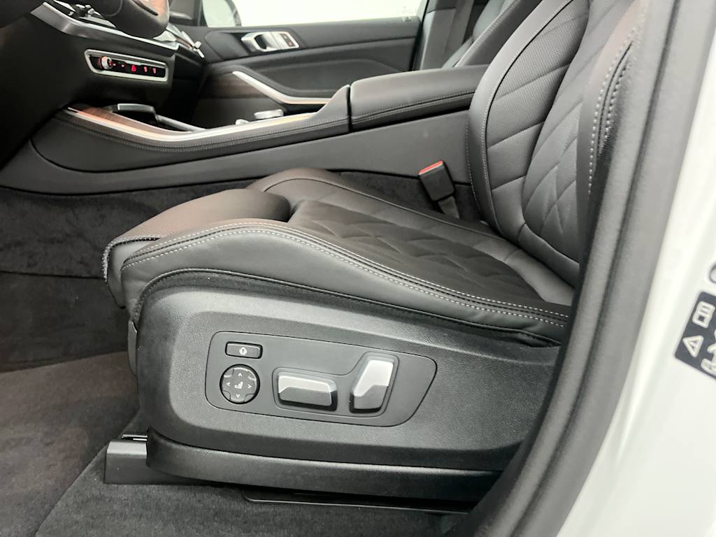 Thumbnail: 2026 BMW X5 - 26