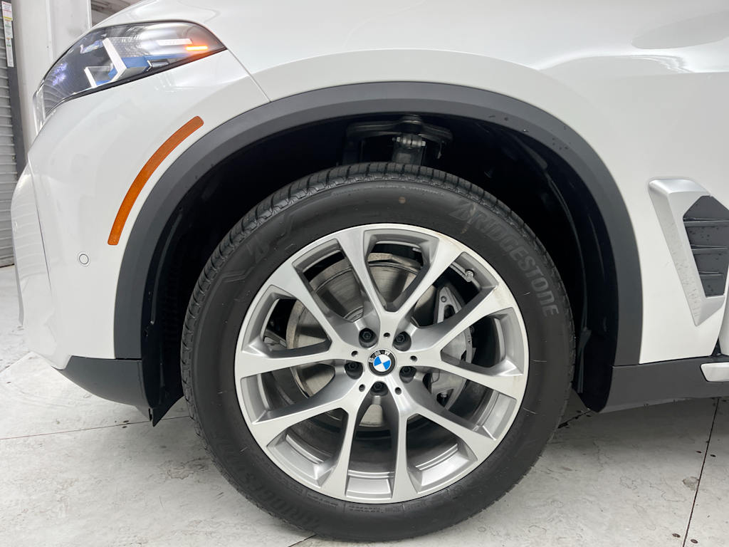 Thumbnail: 2026 BMW X5 - 7