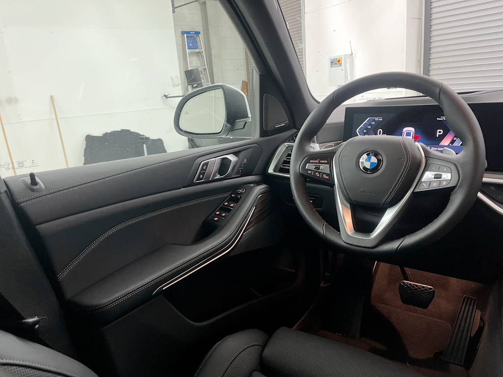 Thumbnail: 2026 BMW X5 - 9