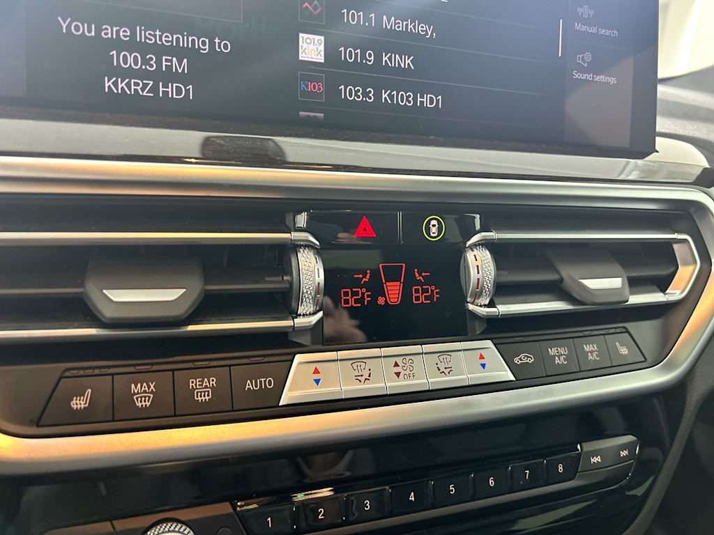 Thumbnail: 2025 BMW X4 - 23