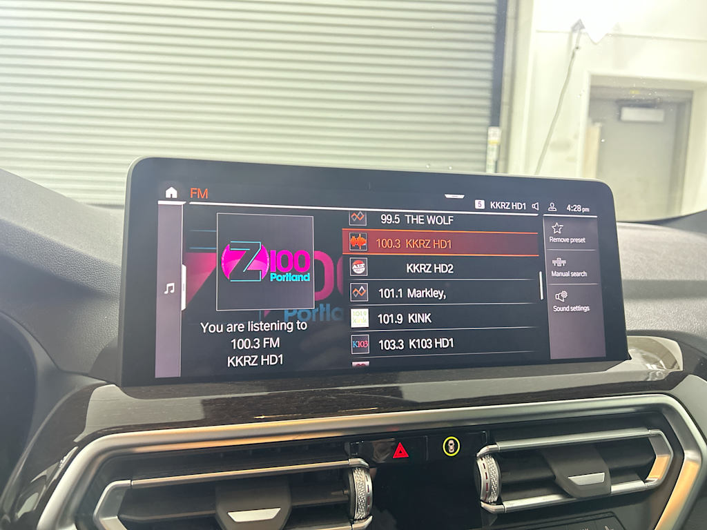 Thumbnail: 2025 BMW X4 - 12