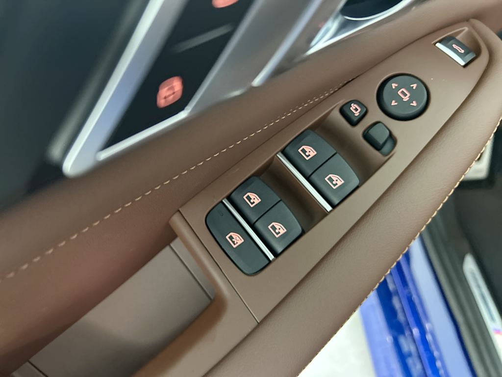 Thumbnail: 2026 BMW X5 - 21