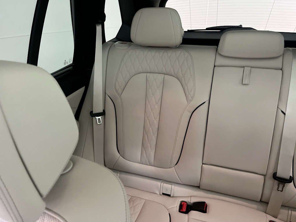 Thumbnail: 2025 BMW X5 - 11