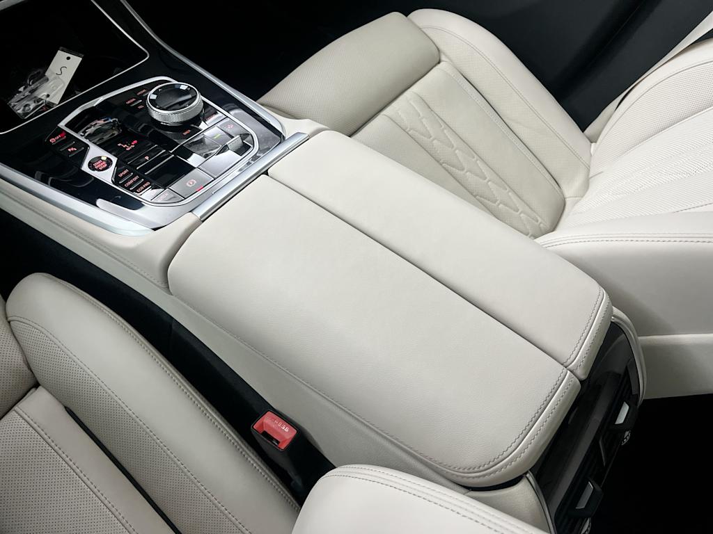 Thumbnail: 2025 BMW X5 - 10