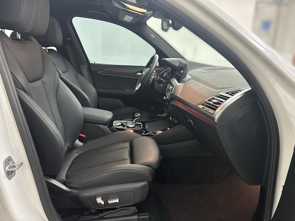 Thumbnail: 2023 BMW X3 - 25