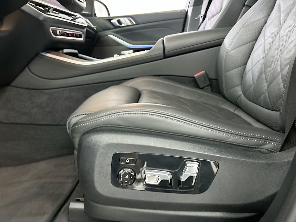 Thumbnail: 2025 BMW X5 - 21