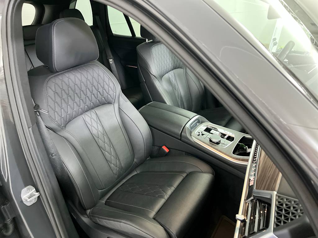 Thumbnail: 2024 BMW X5 - 9