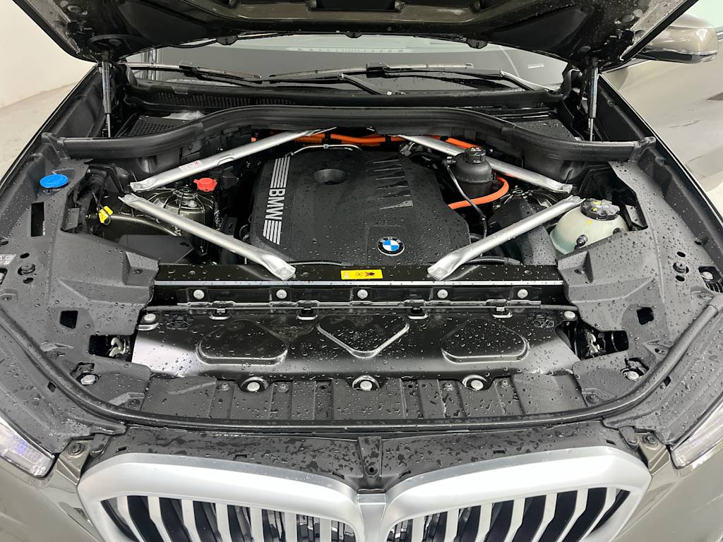 Thumbnail: 2025 BMW X5 - 8