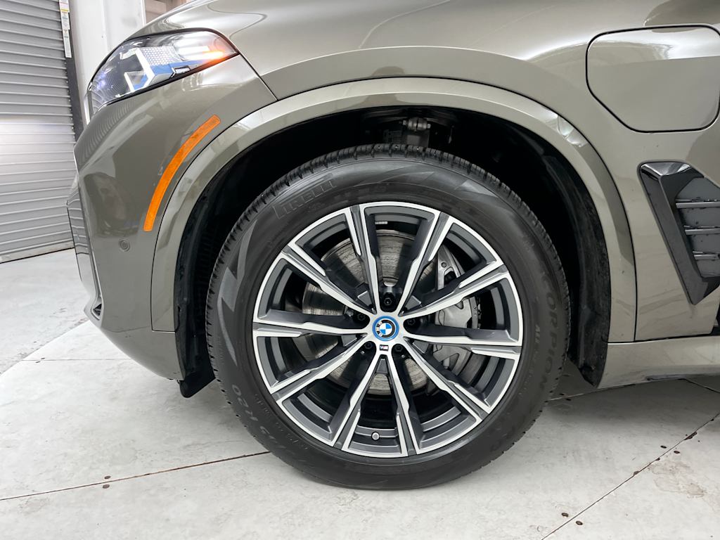 Thumbnail: 2025 BMW X5 - 7