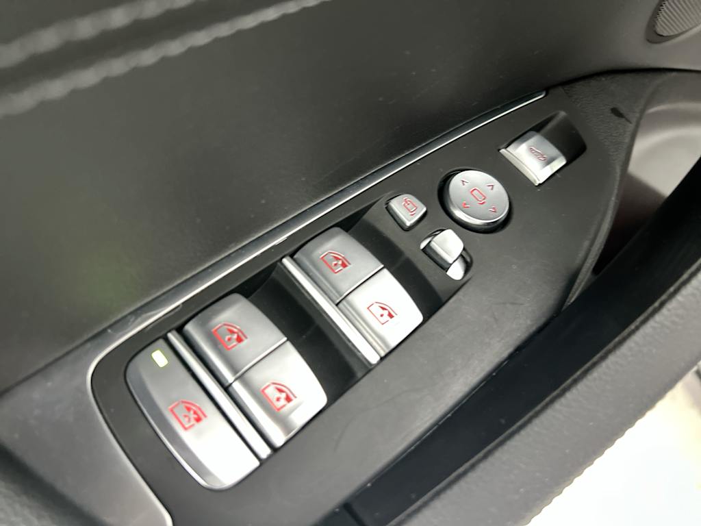 Thumbnail: 2022 BMW X3 - 21