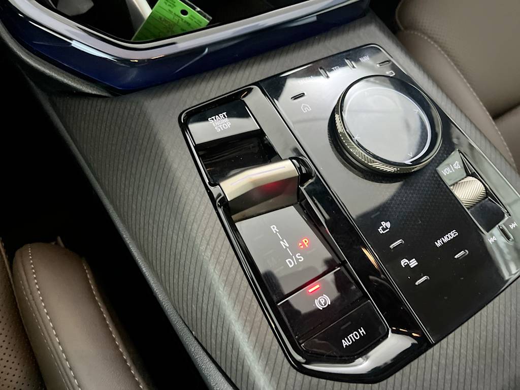 Thumbnail: 2025 BMW X3 - 13