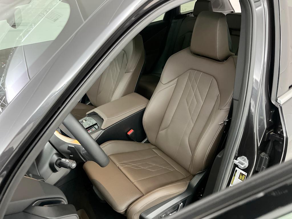 Thumbnail: 2025 BMW X3 - 9