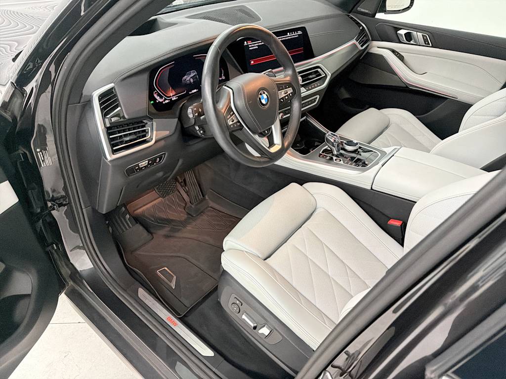 Thumbnail: 2023 BMW X5 - 2