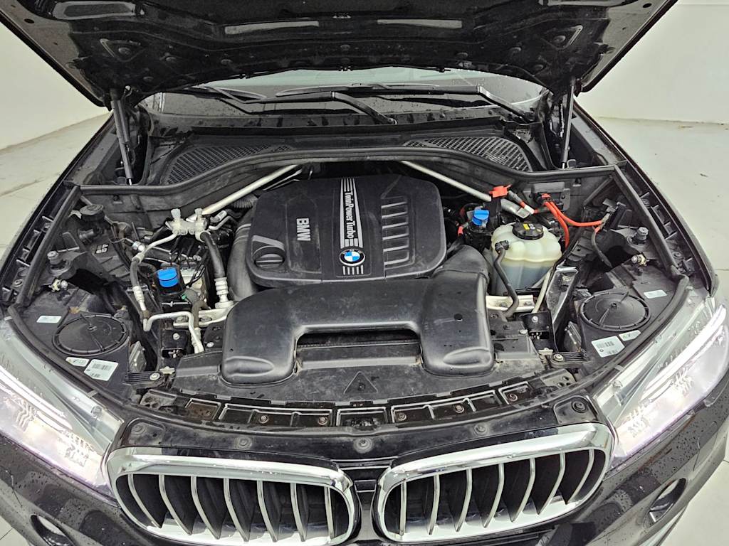 Thumbnail: 2017 BMW X5 - 9