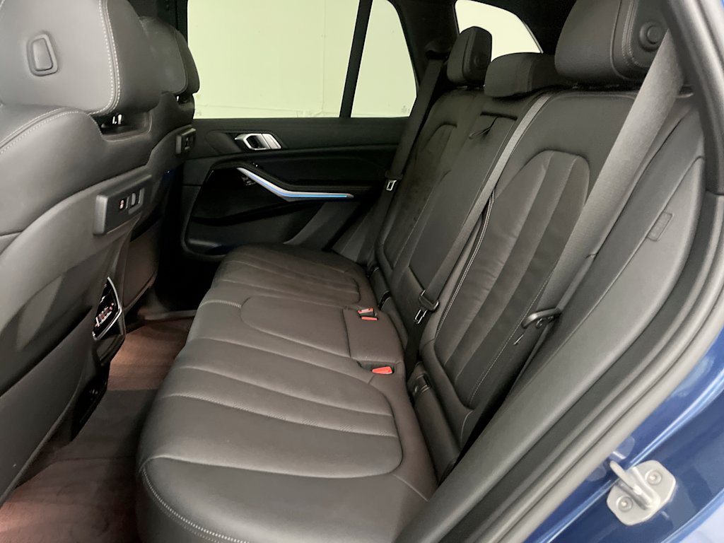 Thumbnail: 2021 BMW X5 - 32