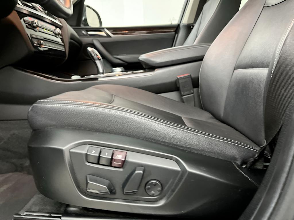 Thumbnail: 2017 BMW X3 - 25