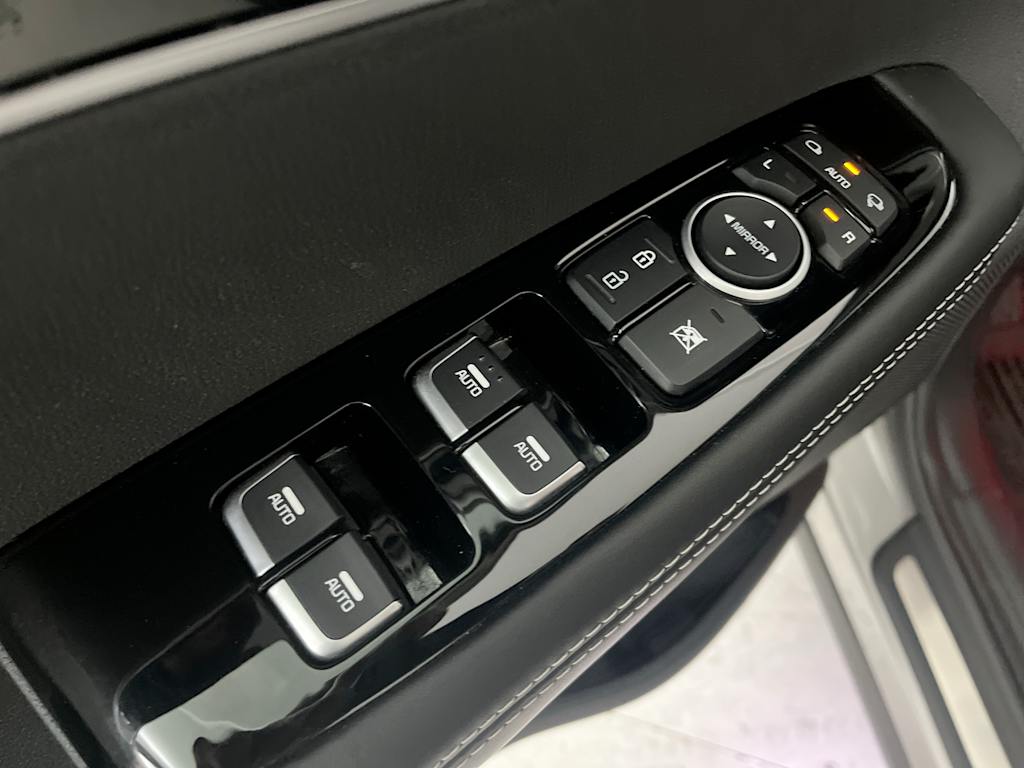 Thumbnail: 2019 Kia Sorento - 26