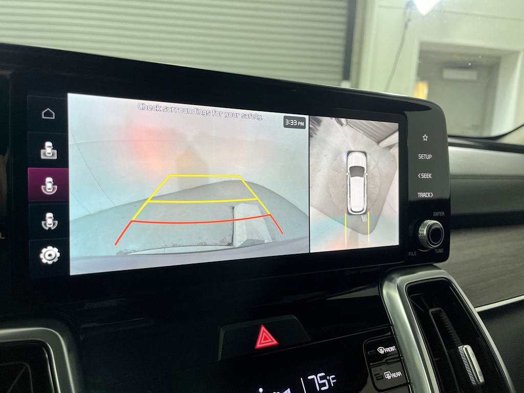 Thumbnail: 2023 Kia Sorento - 31