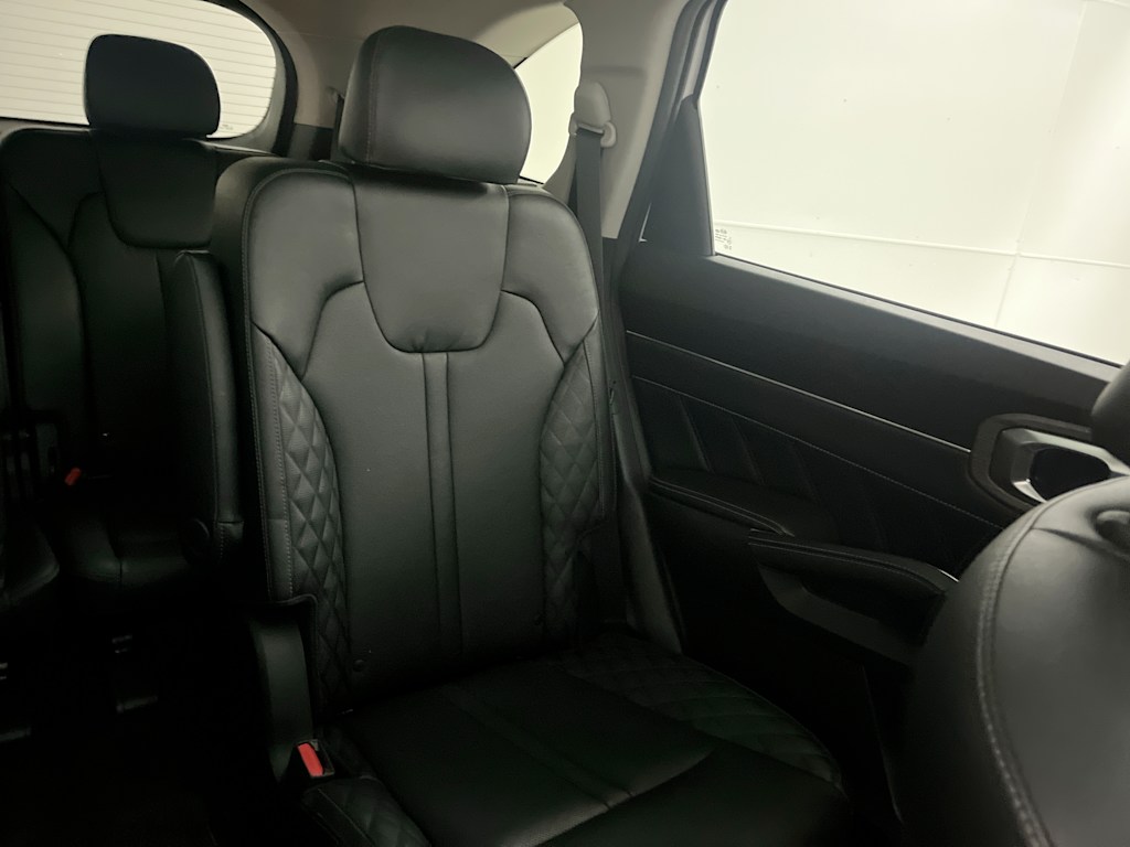Thumbnail: 2021 Kia Sorento - 24