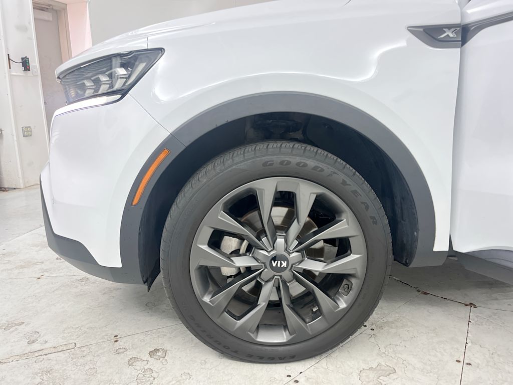 Thumbnail: 2021 Kia Sorento - 6