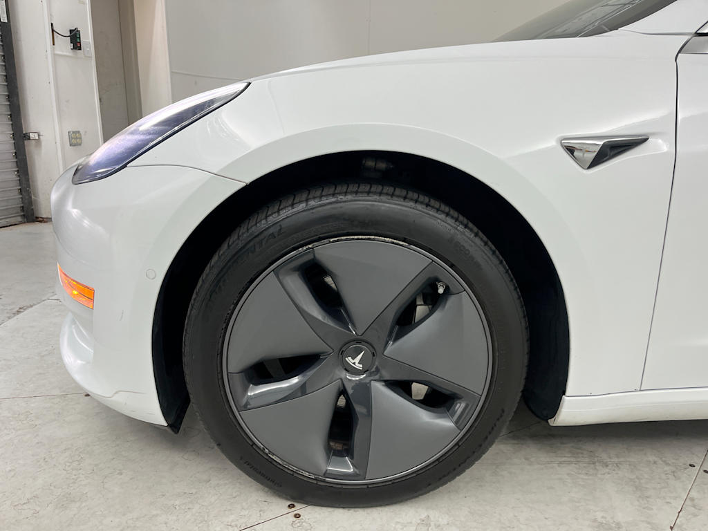 Thumbnail: 2018 Tesla Model 3 - 7