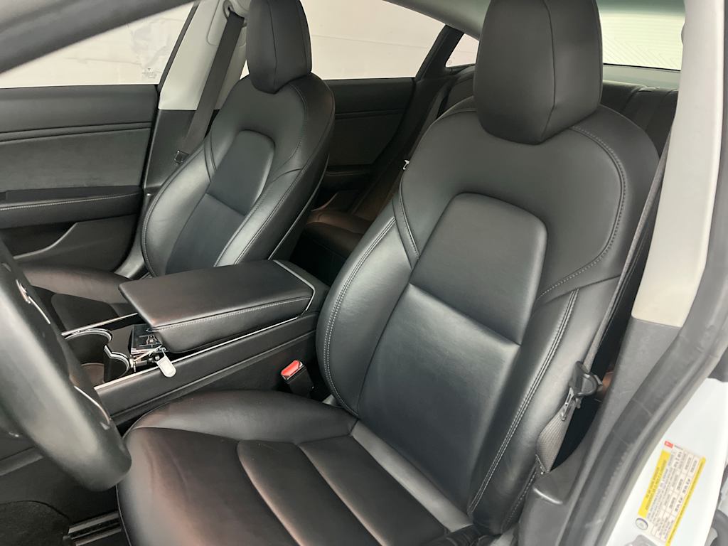 Thumbnail: 2018 Tesla Model 3 - 9