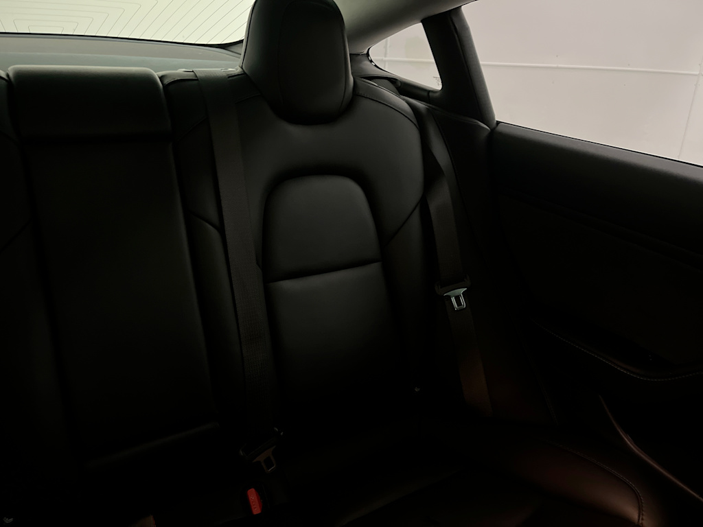 Thumbnail: 2018 Tesla Model 3 - 20