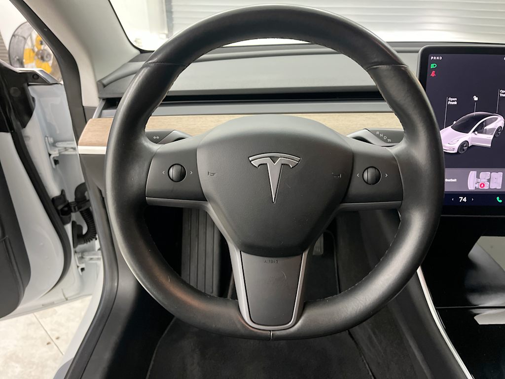 Thumbnail: 2018 Tesla Model 3 - 8