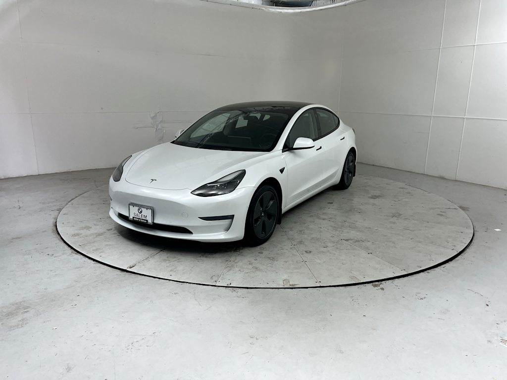 Thumbnail: 2022 Tesla Model 3 - 14