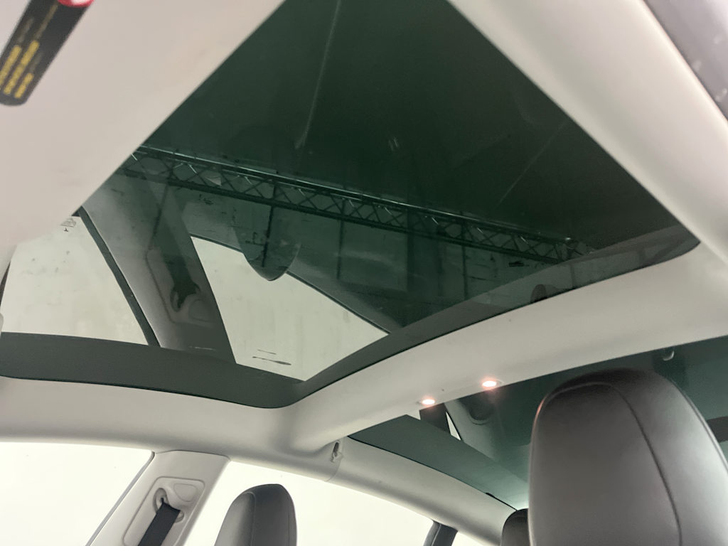 Thumbnail: 2022 Tesla Model 3 - 24
