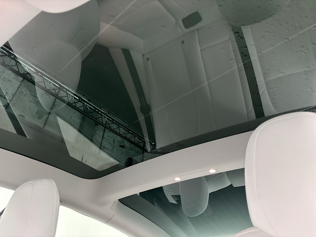 Thumbnail: 2023 Tesla Model 3 - 19