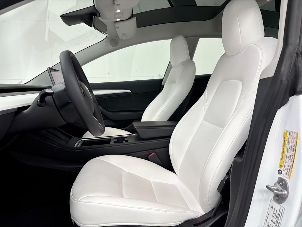 Thumbnail: 2023 Tesla Model 3 - 5
