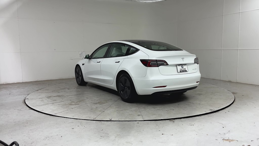 Thumbnail: 2023 Tesla Model 3 - 16