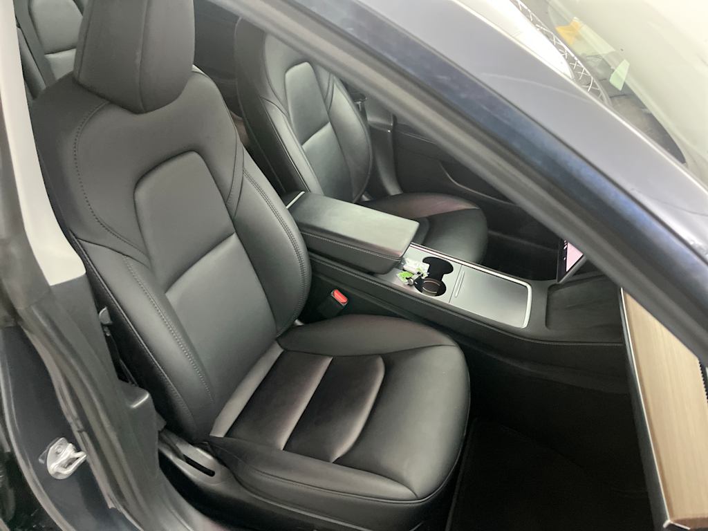 Thumbnail: 2023 Tesla Model 3 - 8