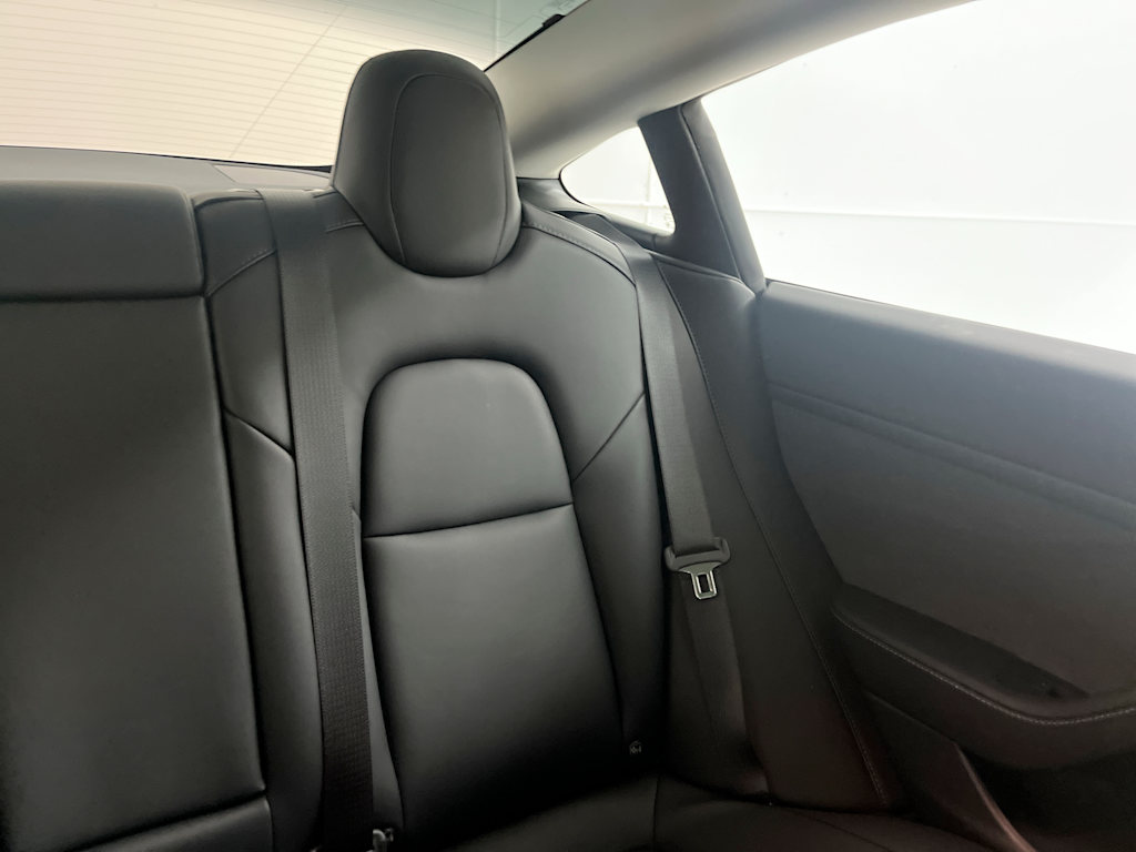 Thumbnail: 2023 Tesla Model 3 - 21
