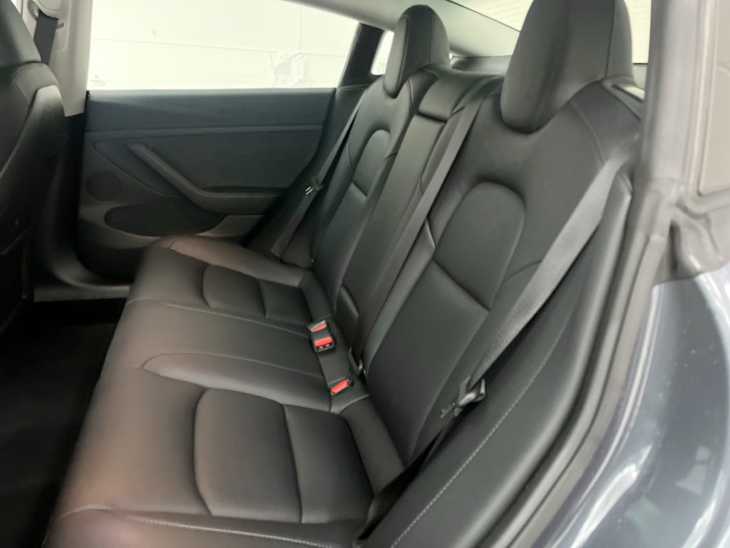 Thumbnail: 2023 Tesla Model 3 - 32