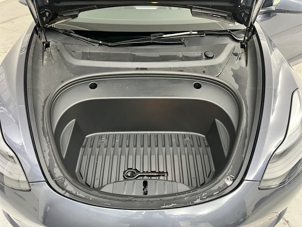 Thumbnail: 2023 Tesla Model 3 - 27