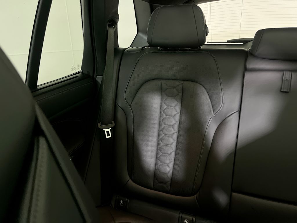 Thumbnail: 2022 BMW X5 - 10
