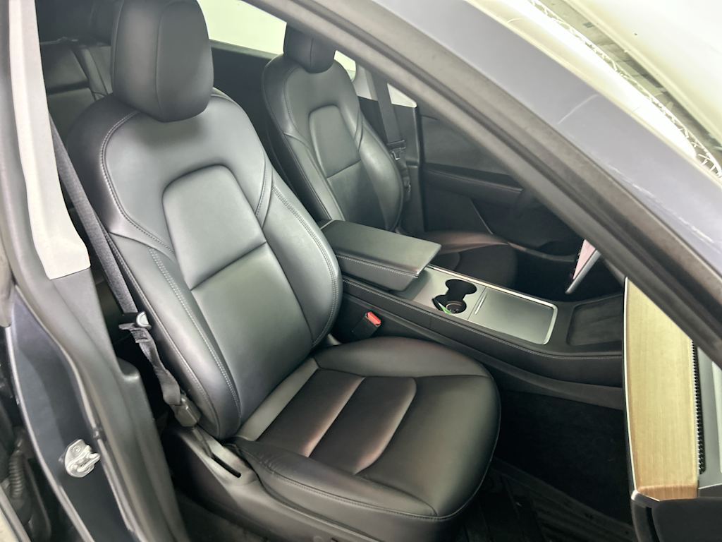 Thumbnail: 2022 Tesla Model Y - 10