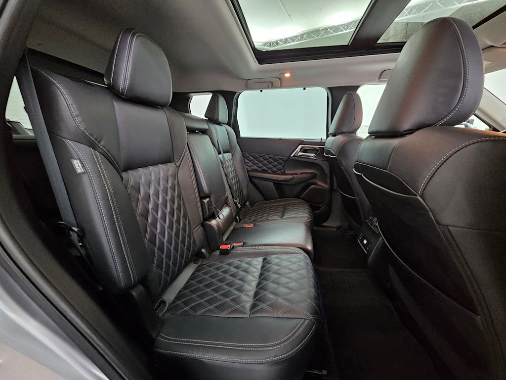 2023 Mitsubishi Outlander SEL 28