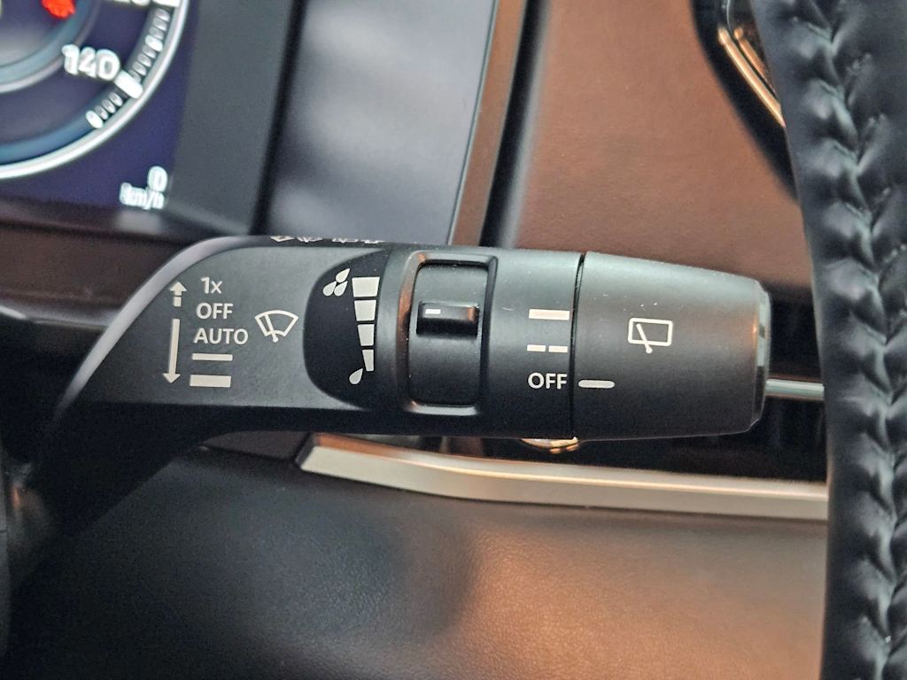 2023 Mitsubishi Outlander SEL 16