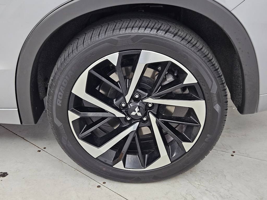 2023 Mitsubishi Outlander SEL 8