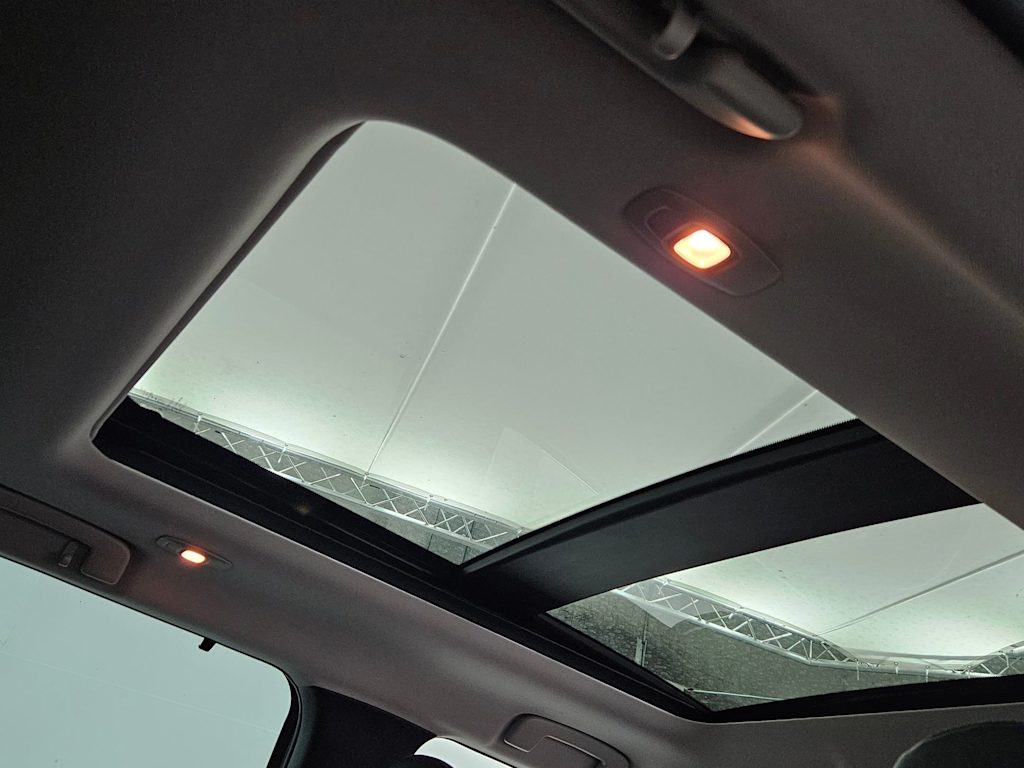 2023 Mitsubishi Outlander SEL 29
