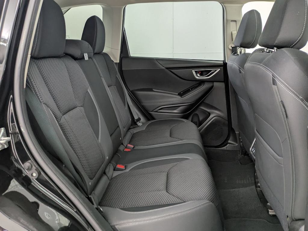 2023 Subaru Forester Premium 28