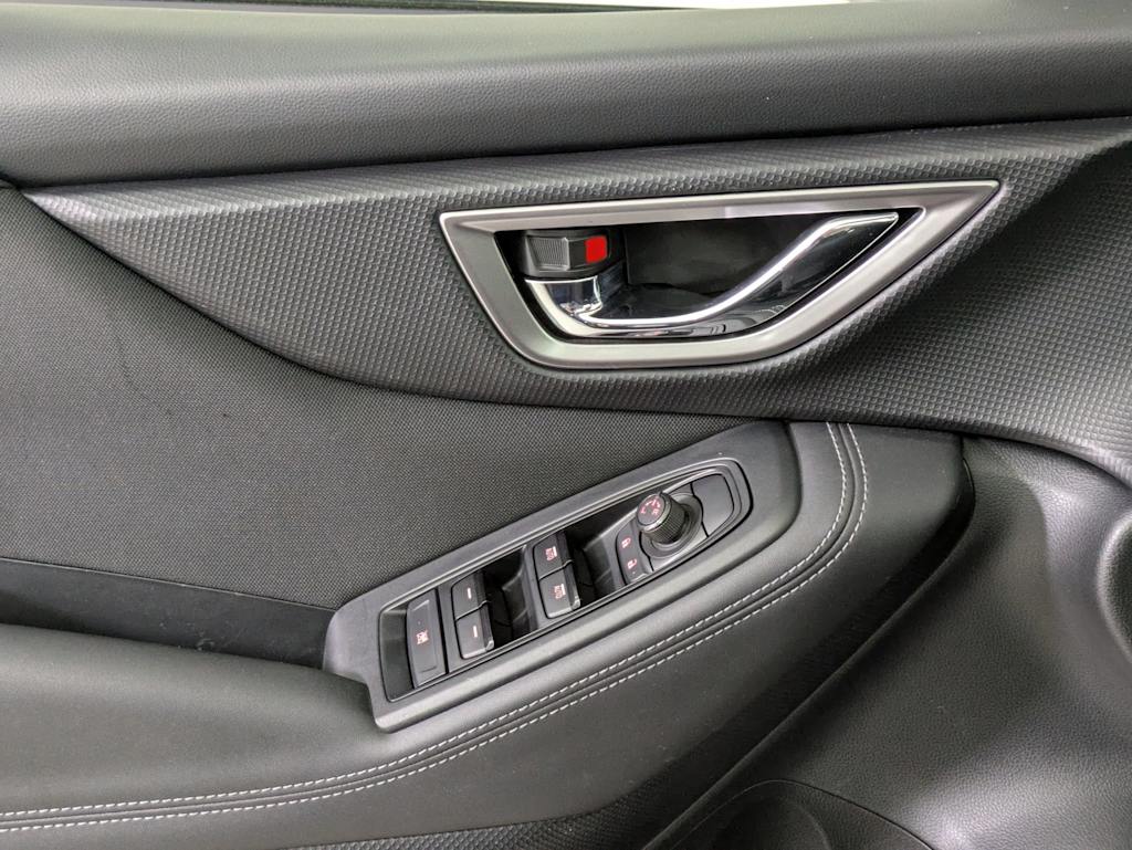 2023 Subaru Forester Premium 34