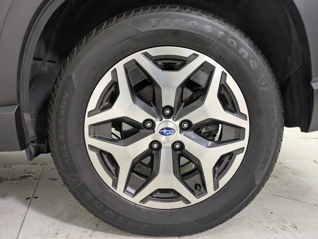 2023 Subaru Forester Premium 8