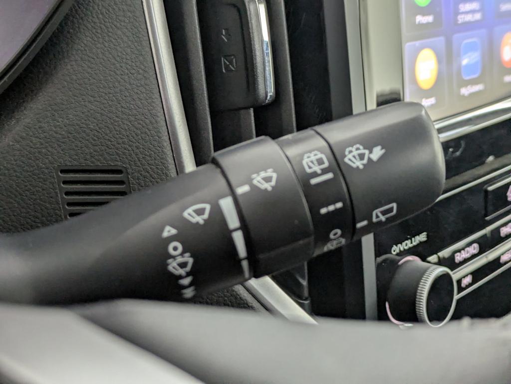 2023 Subaru Forester Premium 32
