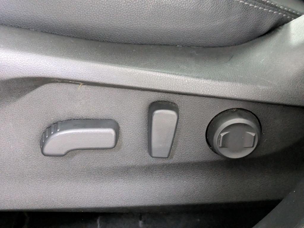 2023 Subaru Forester Premium 25