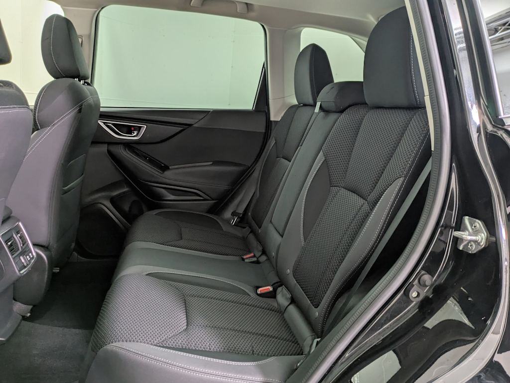 2023 Subaru Forester Premium 13